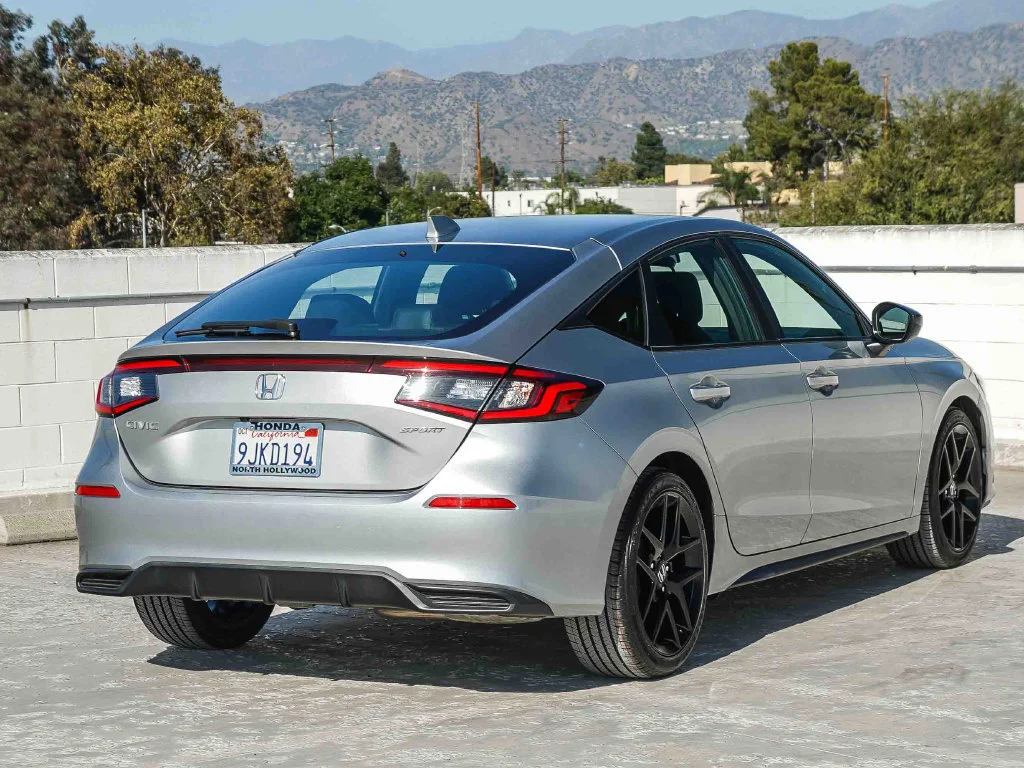 2024 Honda Civic Hatchback Sport - Photo 6