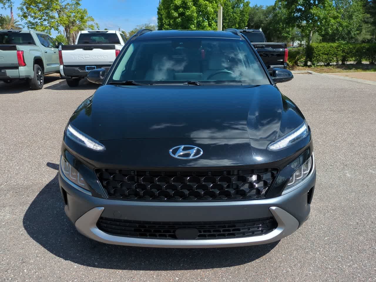 Used 2023 Abyss Black Pearl Hyundai Limited image 9