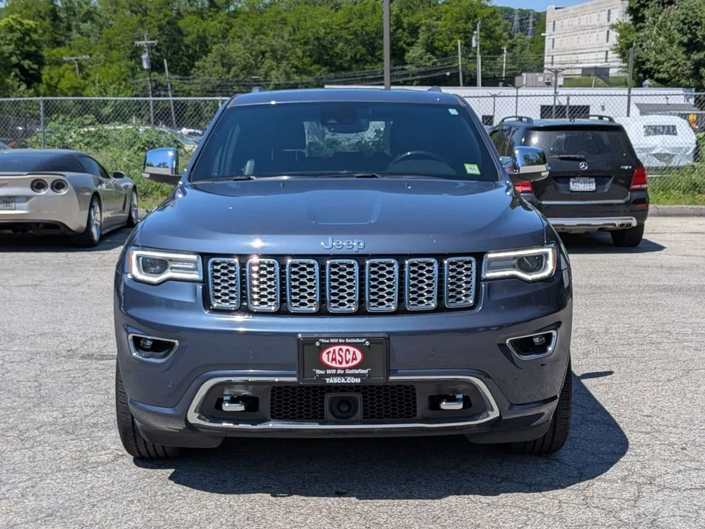 Used 2019 Blue Jeep Overland image 11