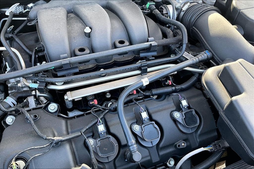 Used 2019 Silver Ford SEL image 34