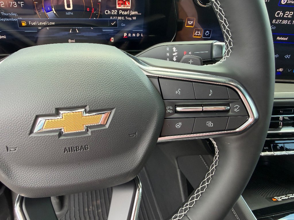 New 2027 Mosaic Black Metallic Chevrolet LT image 29