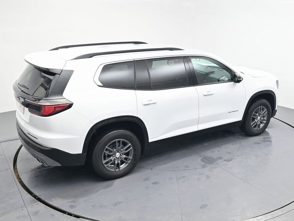 Used 2025 Summit White GMC Elevation image 5