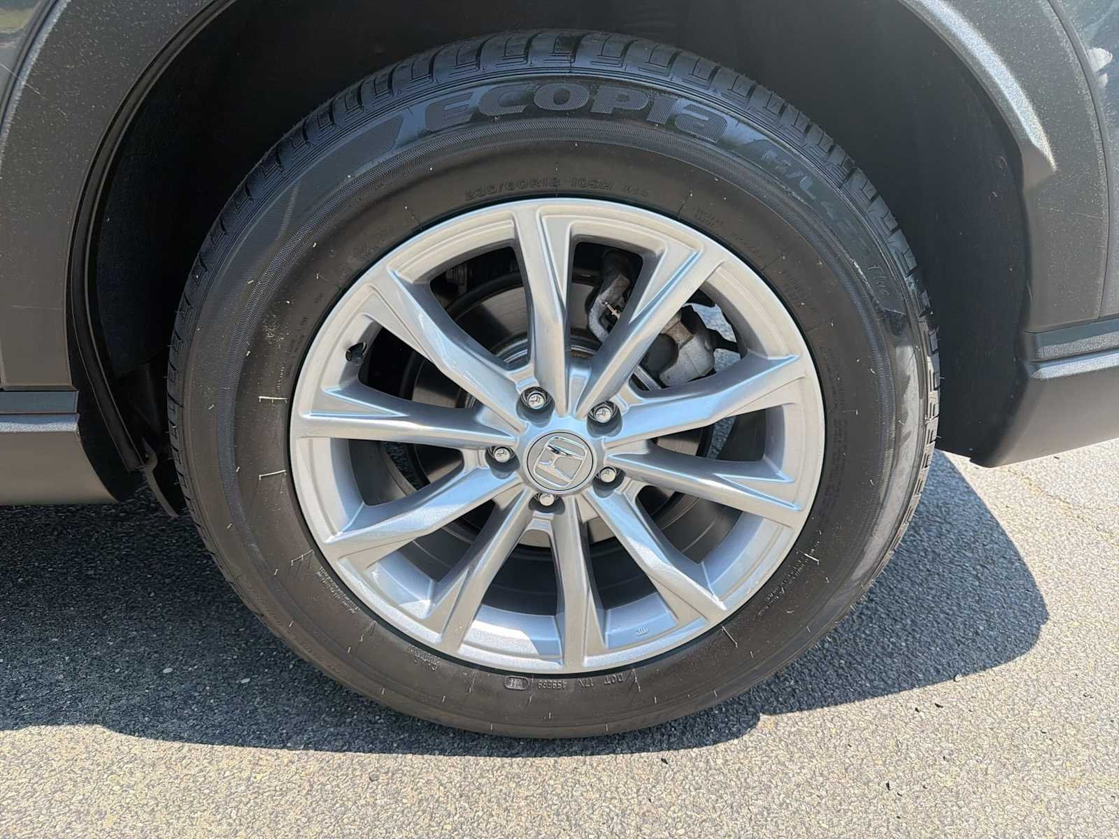 Used 2024 Meteorite Gray Metallic Honda EX image 19