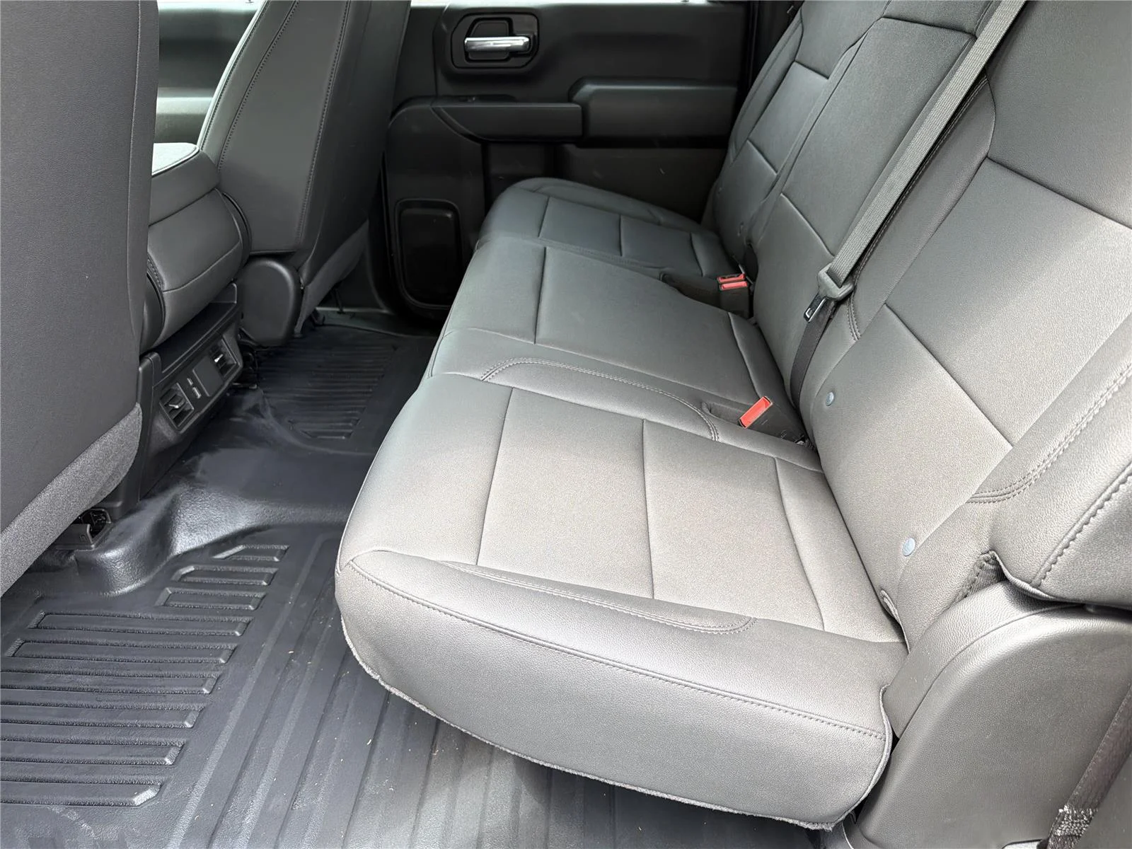 2026 GMC Sierra 3500HD Pro - Photo 19