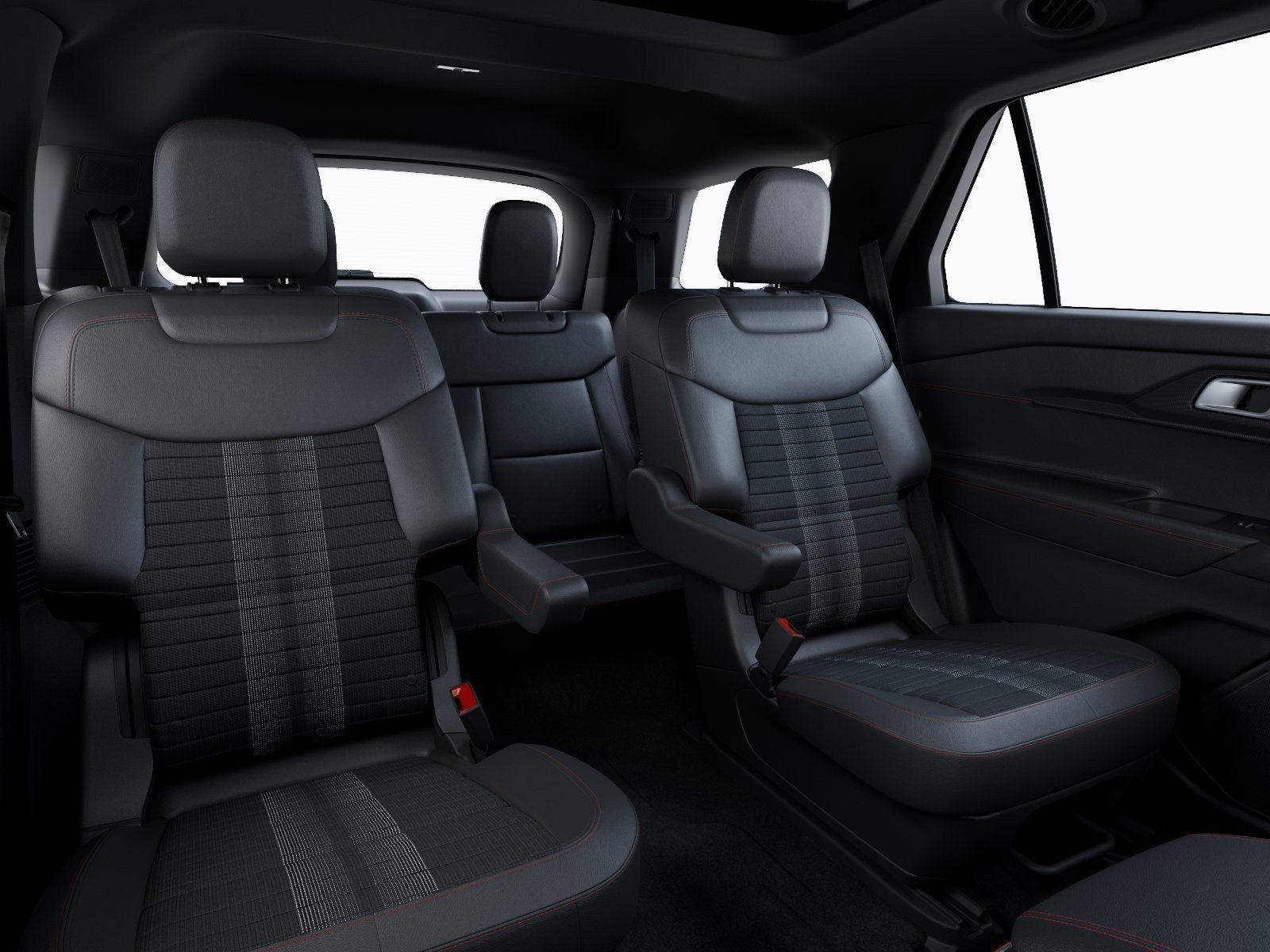 New 2027 Star White Metallic Tri-Coat Ford ST-Line image 10