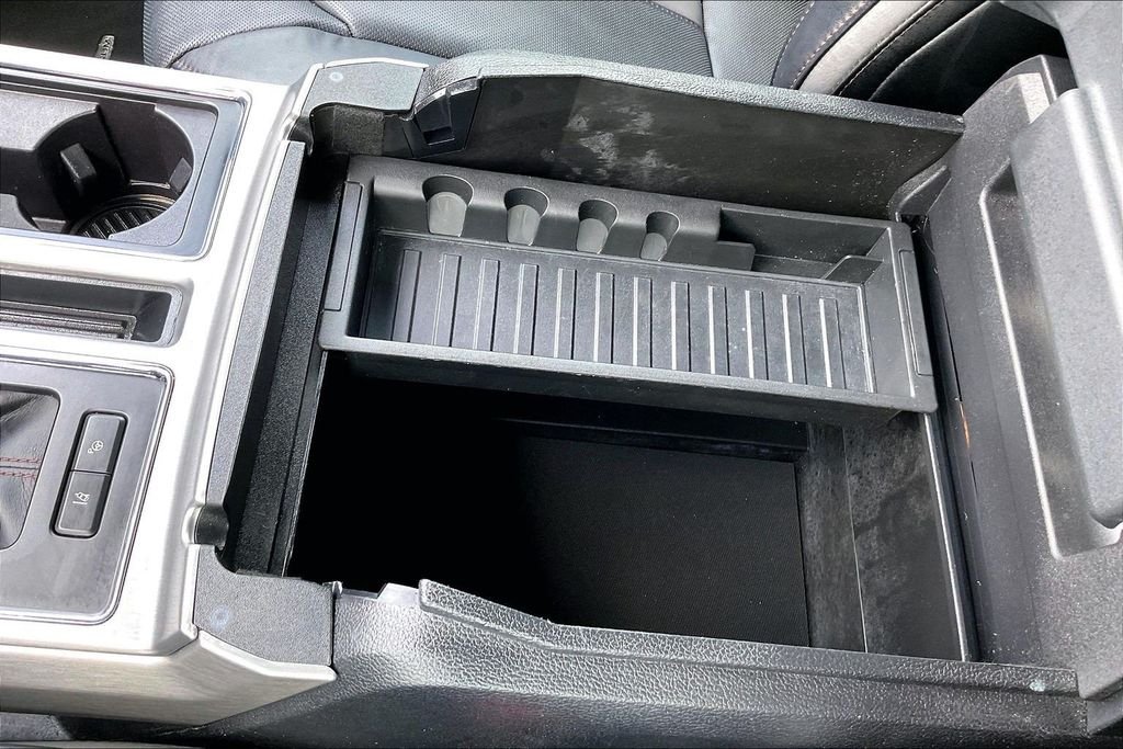 Used 2018 Shadow Black Ford Platinum image 26