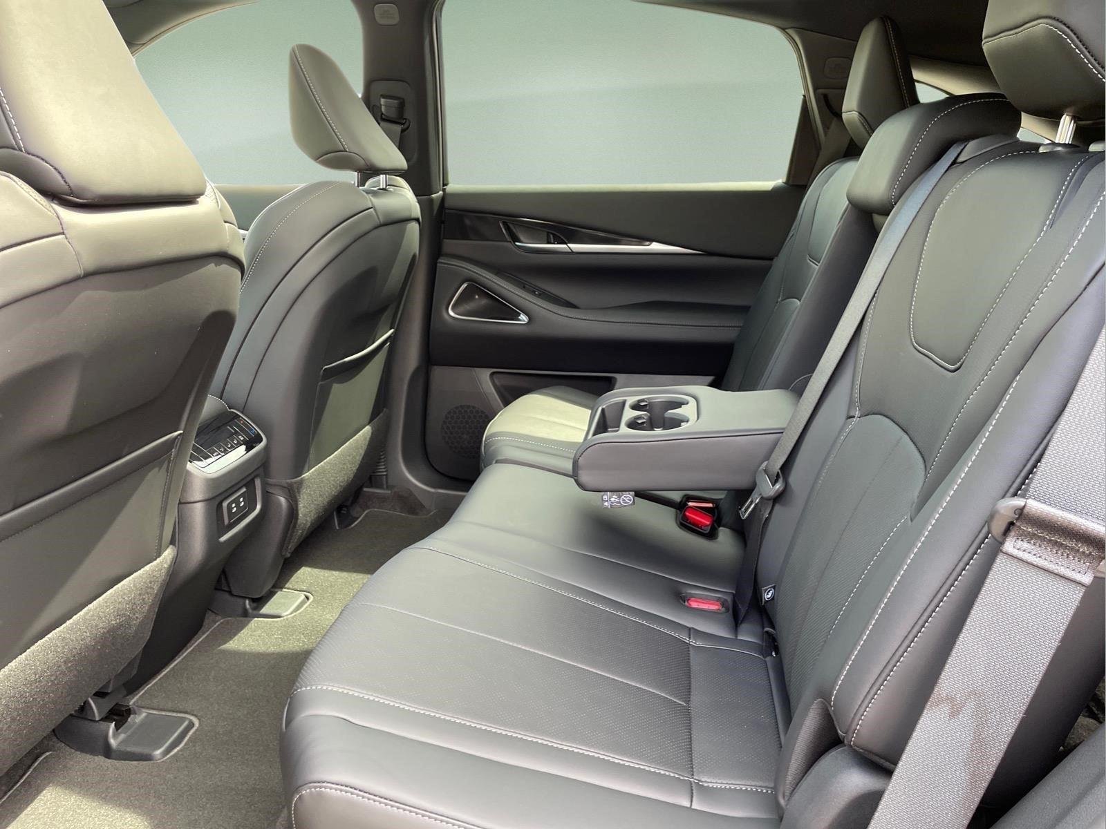 New 2027 2T SUN RED INFINITI Sport AWD image 16