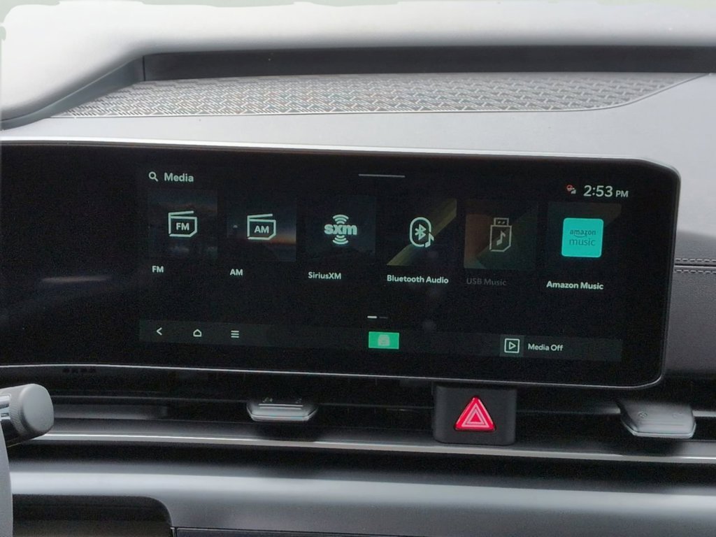 New 2026 Snow White Pearl Kia LXS image 16