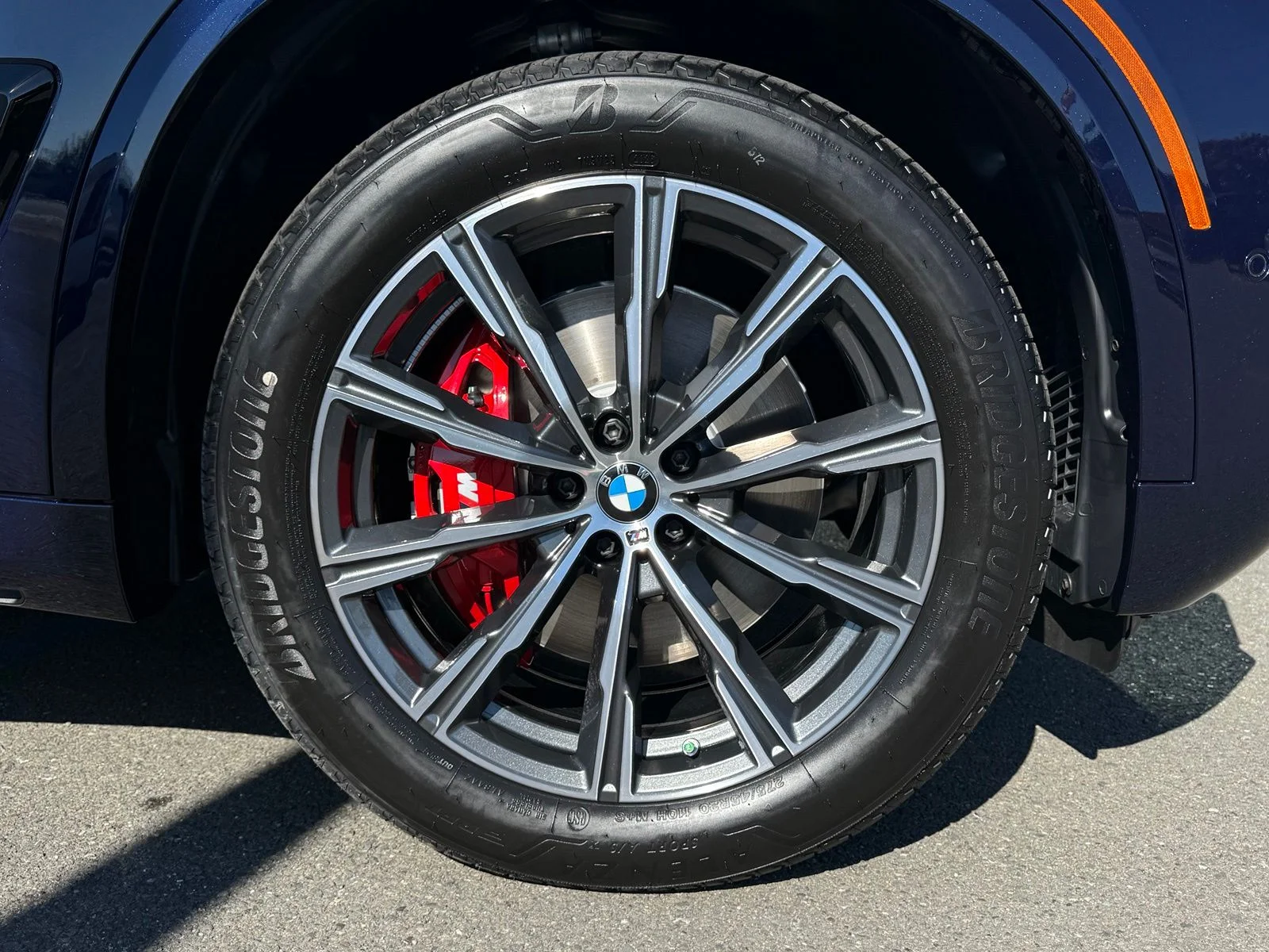 New 2026 Tanzanite Blue II Metallic BMW xDrive40i image 10