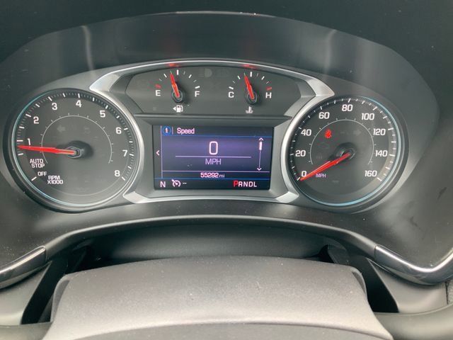 Used 2022 Iridescent Pearl Tricoat Chevrolet RS image 22