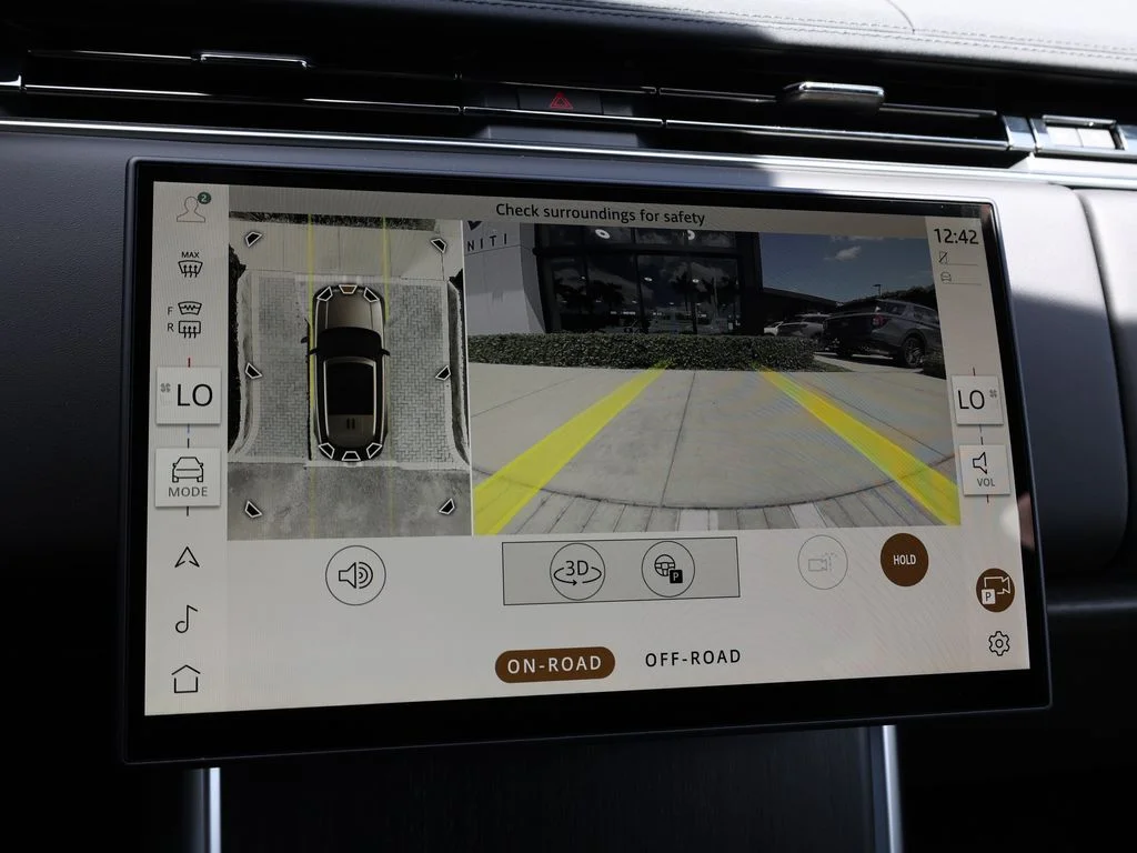 2025 Land Rover Range Rover SE - Photo 36