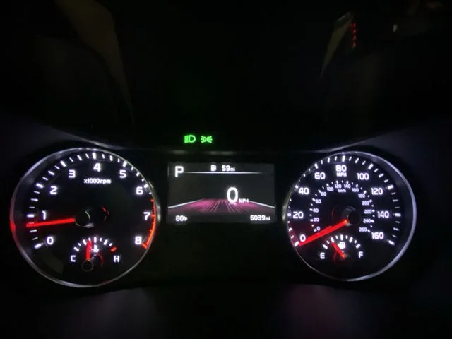Used 2023 White Kia LXS image 15