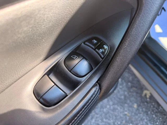Used 2018 Black Nissan SV image 13