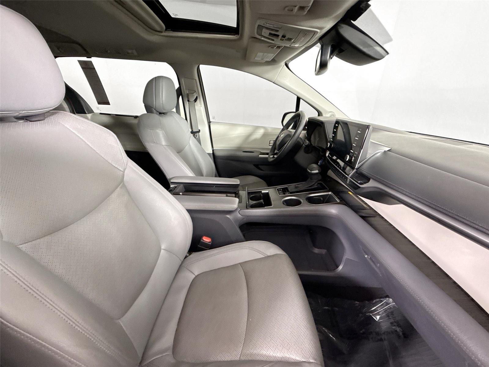 Used 2023 Ruby Flare Pearl Toyota Limited 7-Passenger image 46