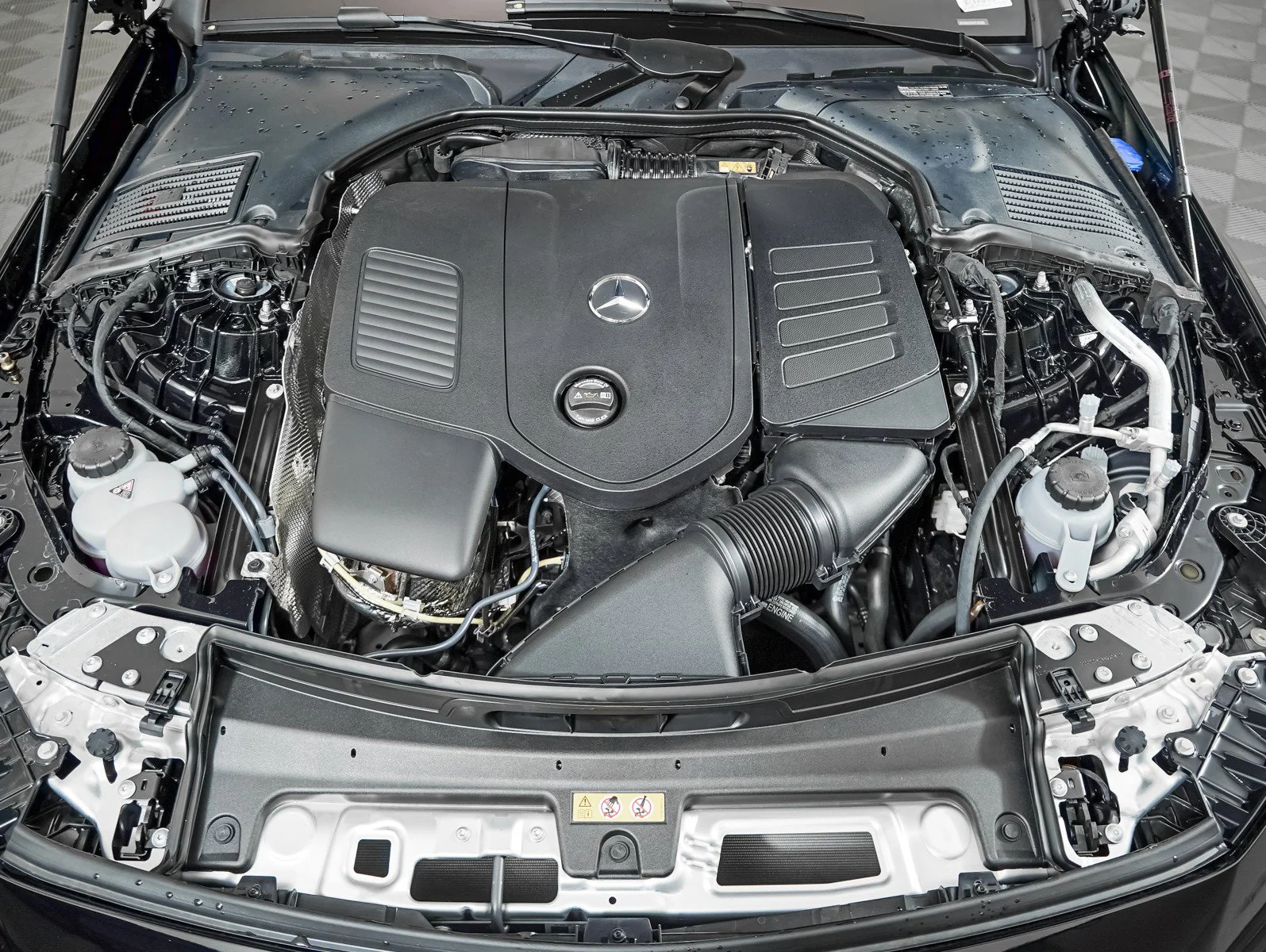 New 2027 Black Mercedes-Benz CLE 300 4MATIC® image 4