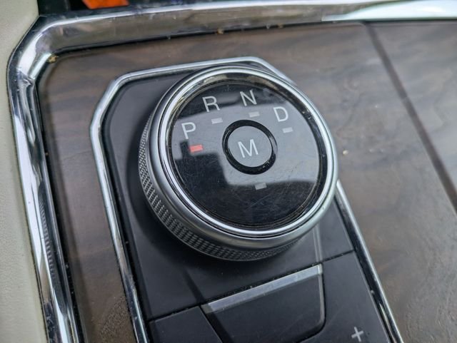 Used 2020 White Ford Platinum image 17