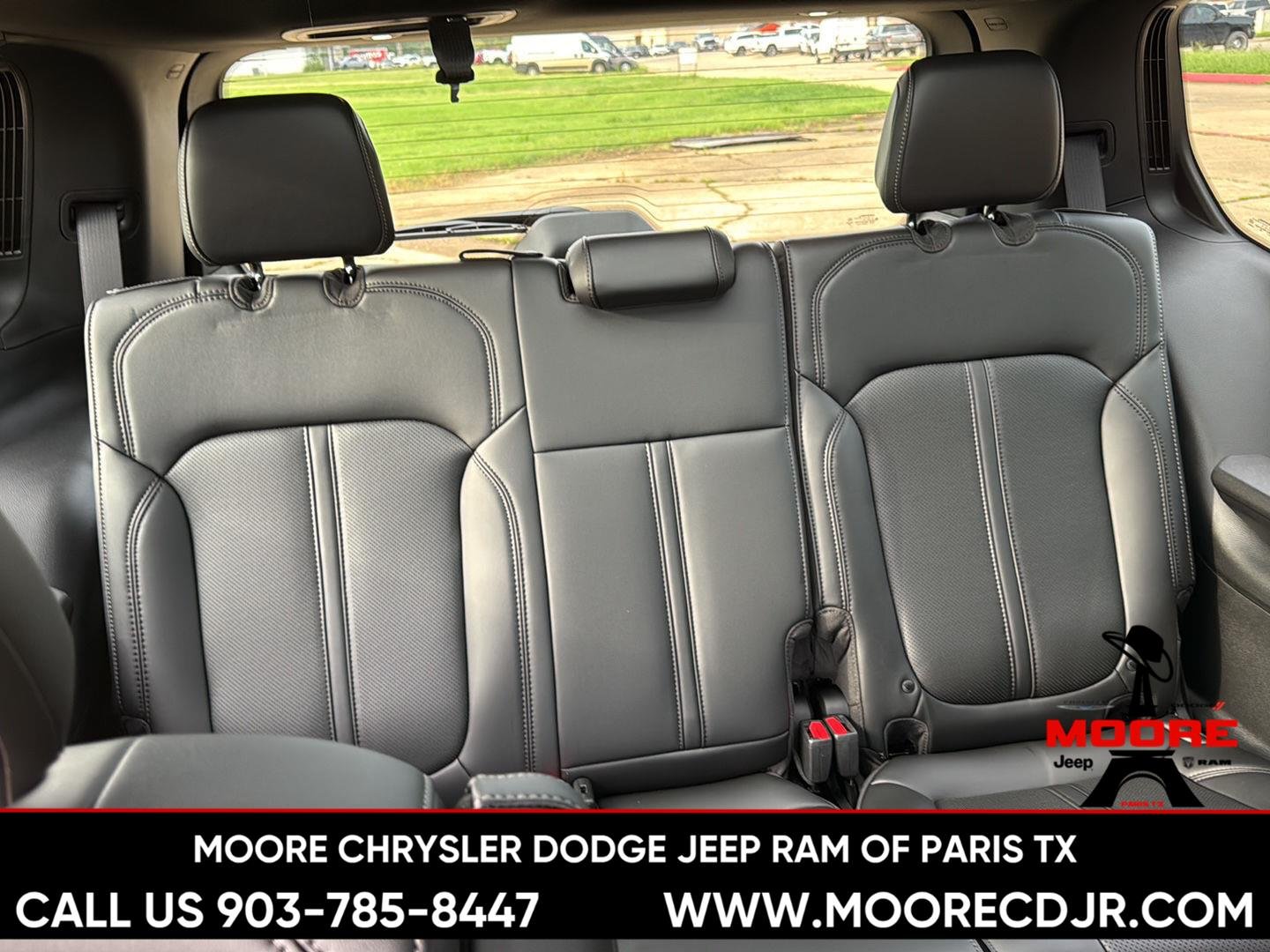 New 2026 Bright White Clearcoat Jeep  image 32