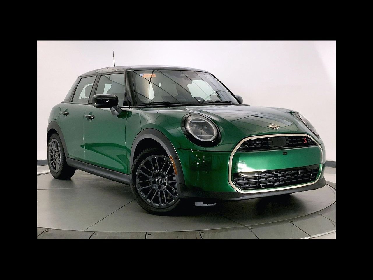 New 2026 British Racing Green IV Metallic MINI ICONIC image 11