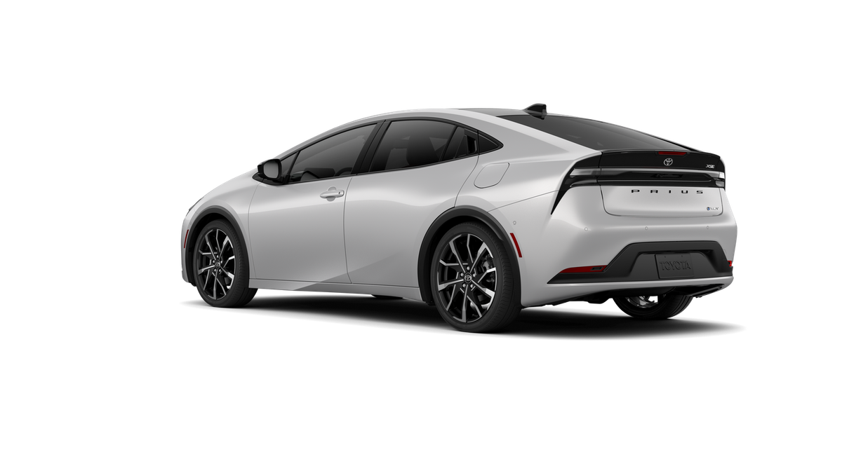 2026 Toyota Prius Plug-in Hybrid XSE Premium - Photo 29
