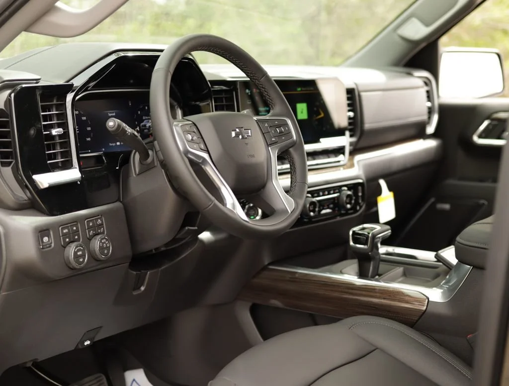 2026 Chevrolet Silverado 1500 LT Trail Boss - Photo 9