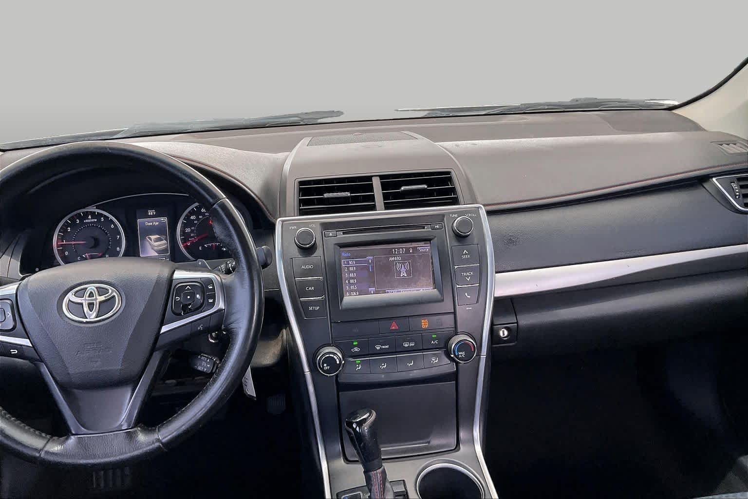 Used 2015 Predawn Gray Mica Toyota SE image 5