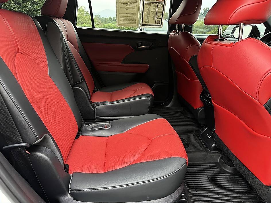 Used 2023 Wind Chill Pearl Toyota XSE image 20
