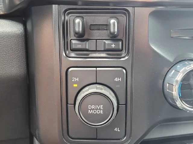 New 2026 Avalanche Ford Lariat image 29