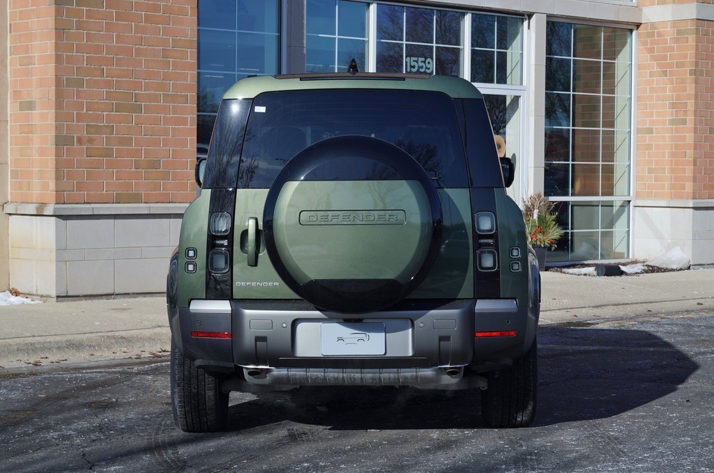 2026 LAND ROVER DEFENDER - Image 4