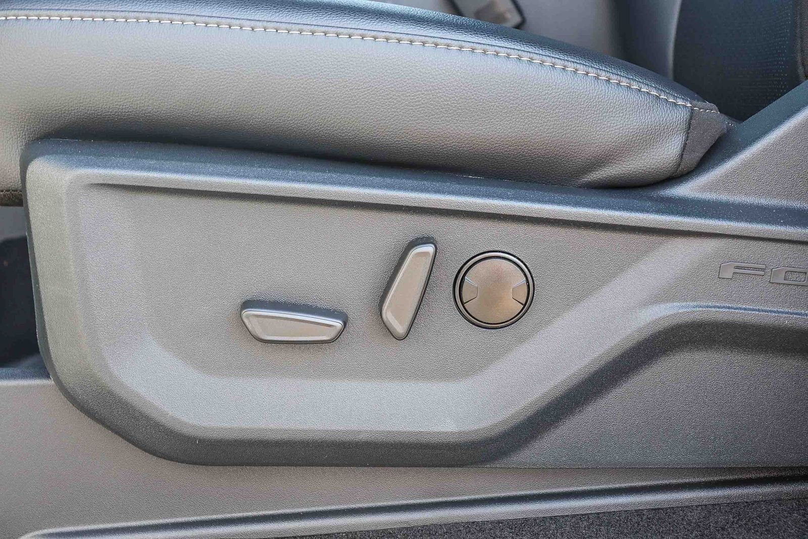 New 2026 Avalanche Ford Lariat® image 22