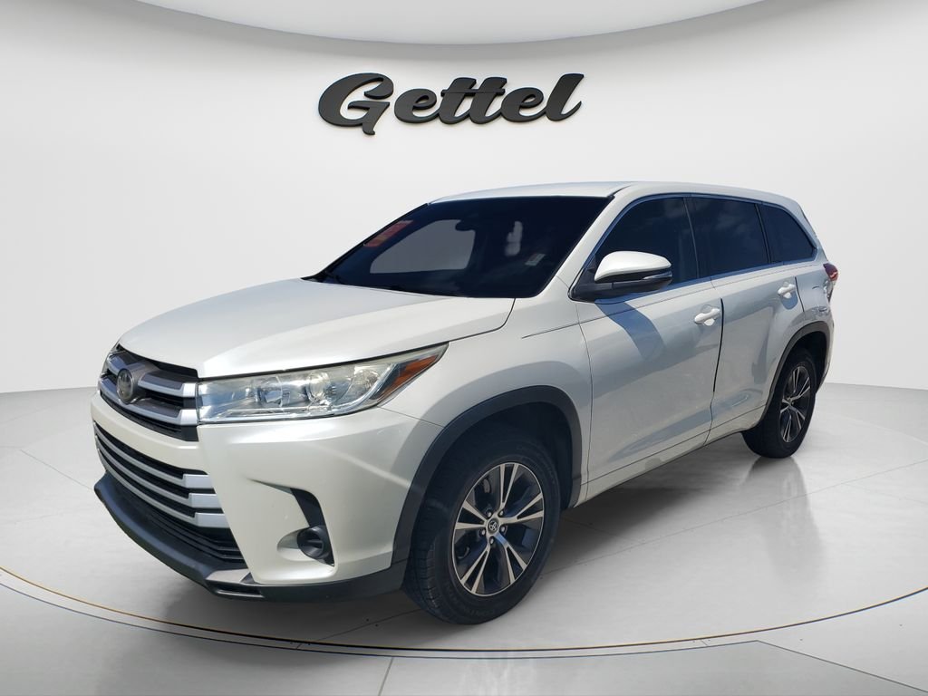 Used 2018 White Toyota LE image 1