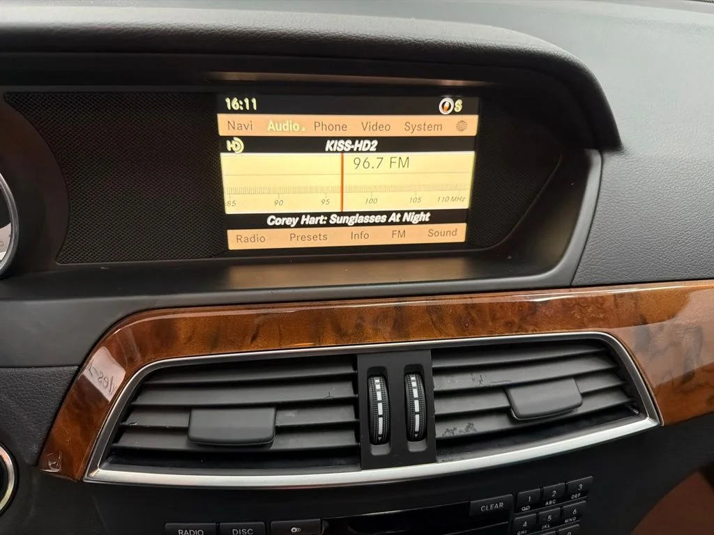 Used 2012 White Mercedes-Benz C 300 image 17