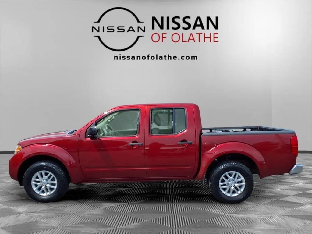 Used 2017 Red Nissan SV image 27