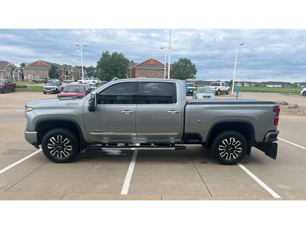 Used 2024 Sterling Gray Metallic Chevrolet High Country image 5