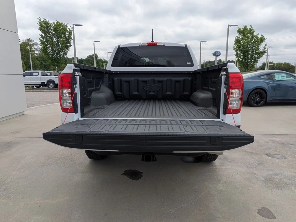 New 2026 Oxford White Ford XL image 12