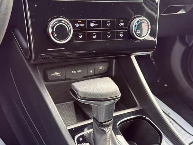 Used 2023 Silver Hyundai SEL image 21