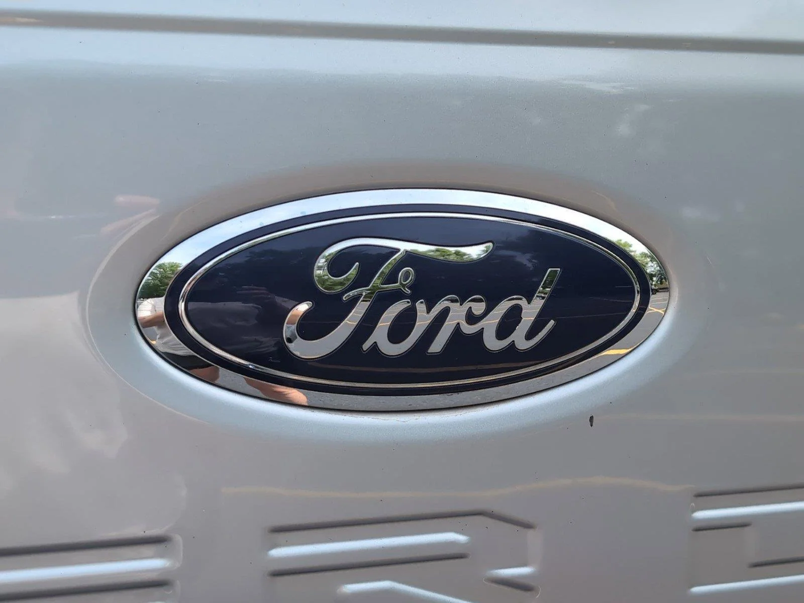 Used 2023 Iconic Silver Ford XLT image 35