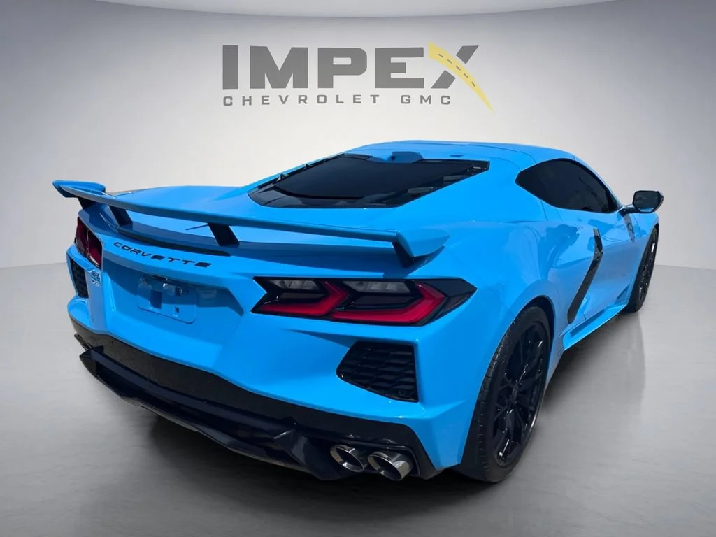 Used 2025 Rapid Blue Chevrolet 2LT image 5