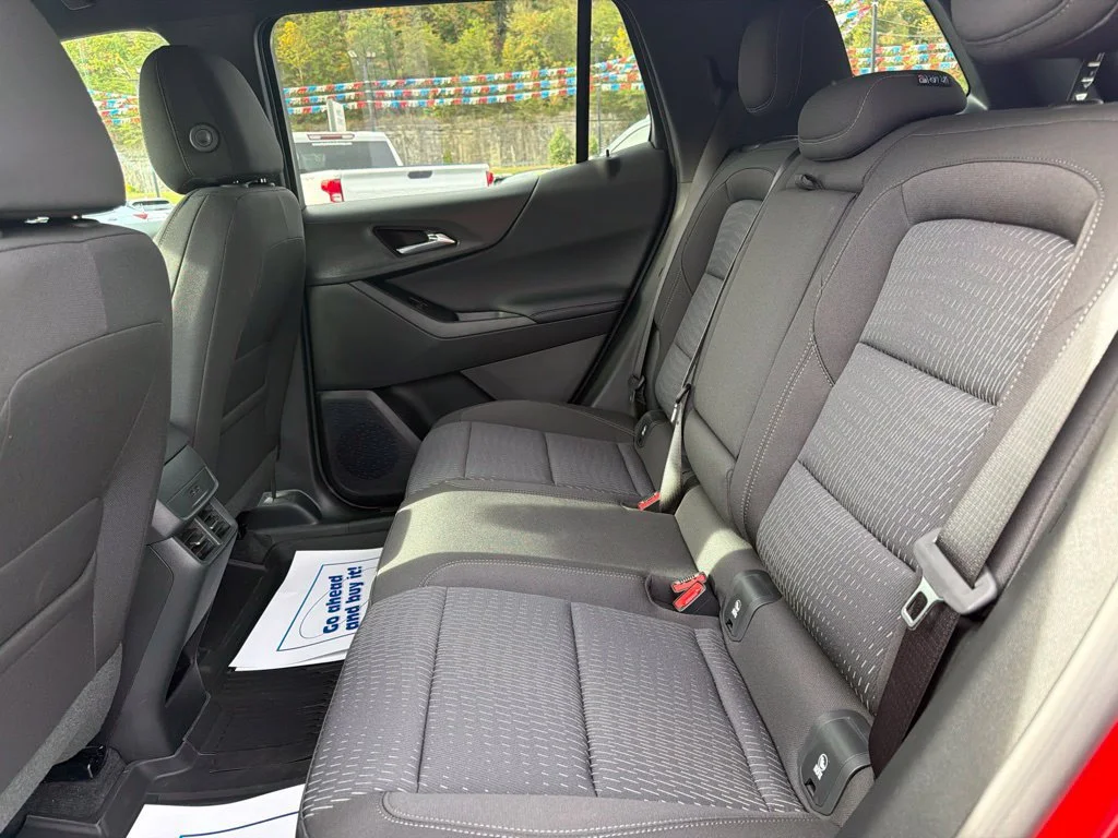 2027 Chevrolet Equinox LT - Photo 17