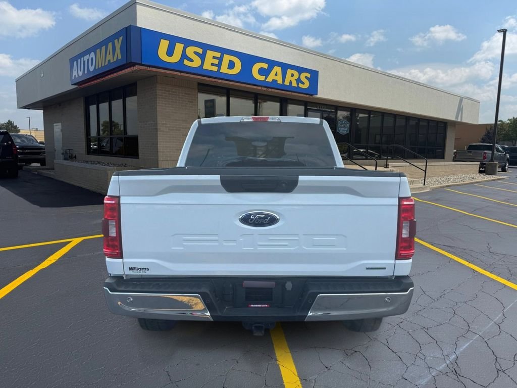 Used 2023 White Ford XLT image 6