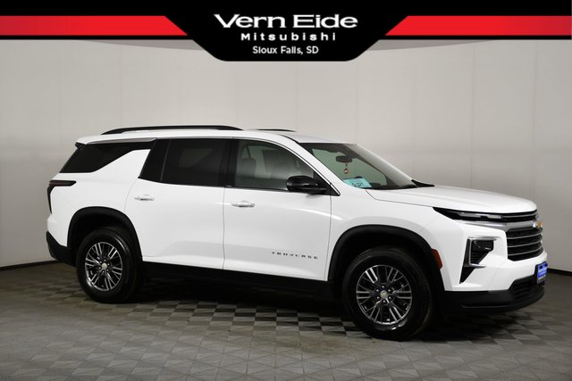 2026 Chevrolet Traverse AWD LT