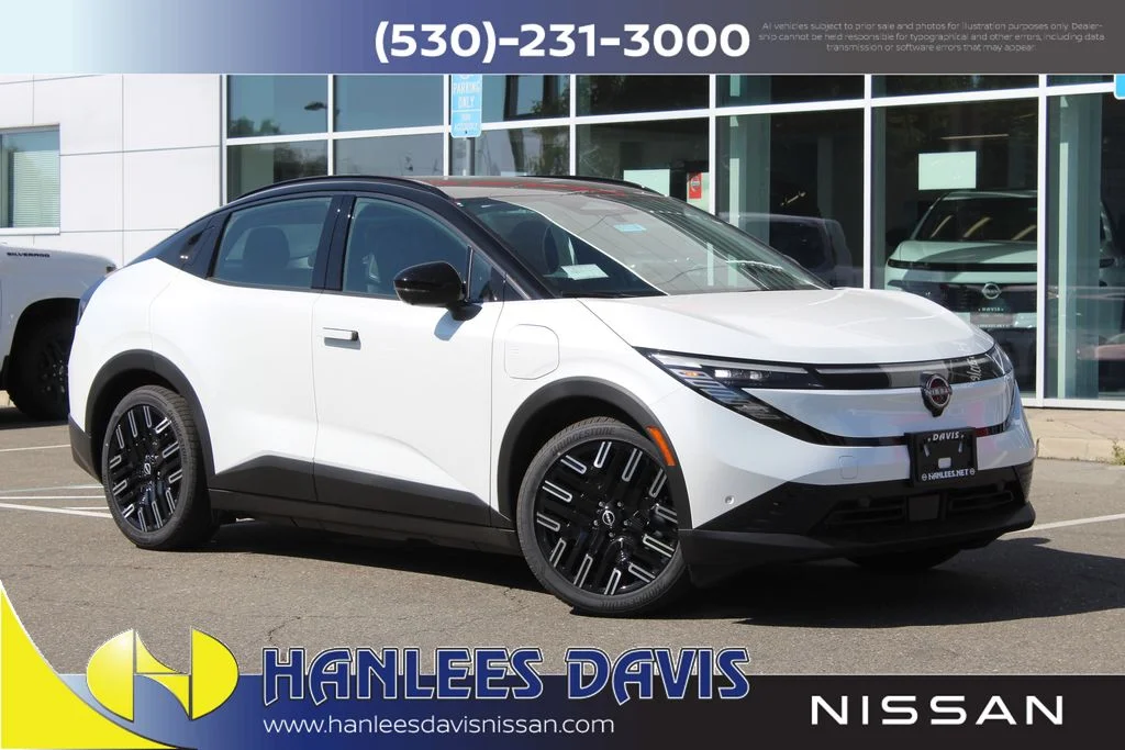 2026 Nissan Leaf Platinum+'s photo