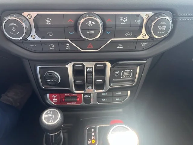 Used 2026 White Jeep Mojave image 11