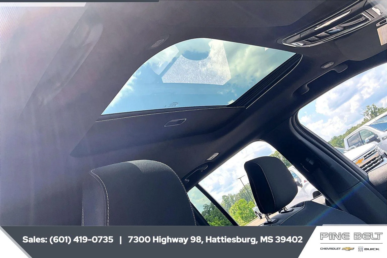 Used 2024 Bright White Clearcoat Jeep Laredo X image 16