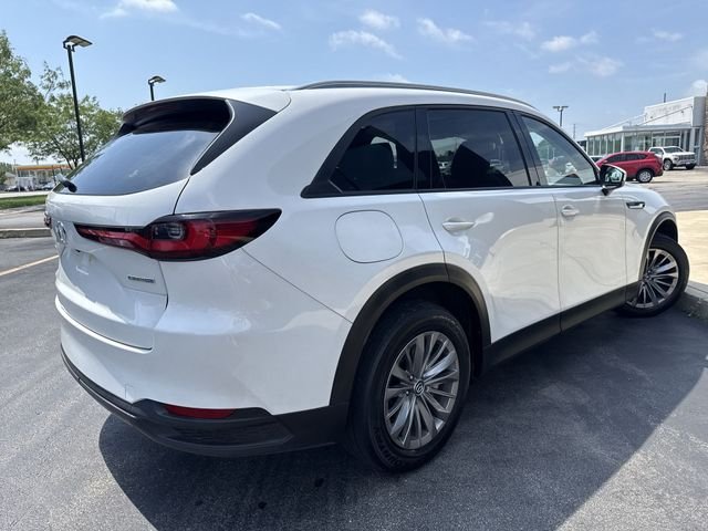 Used 2024 White Mazda Preferred image 3