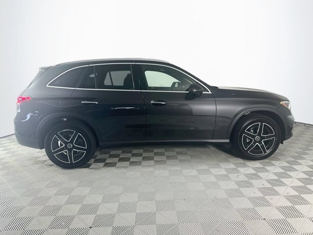 New 2026 Graphite Grey Metallic Mercedes-Benz GLC 300 image 39