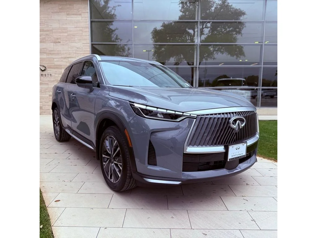 New 2026 Harbor Gray INFINITI Luxe AWD image 4