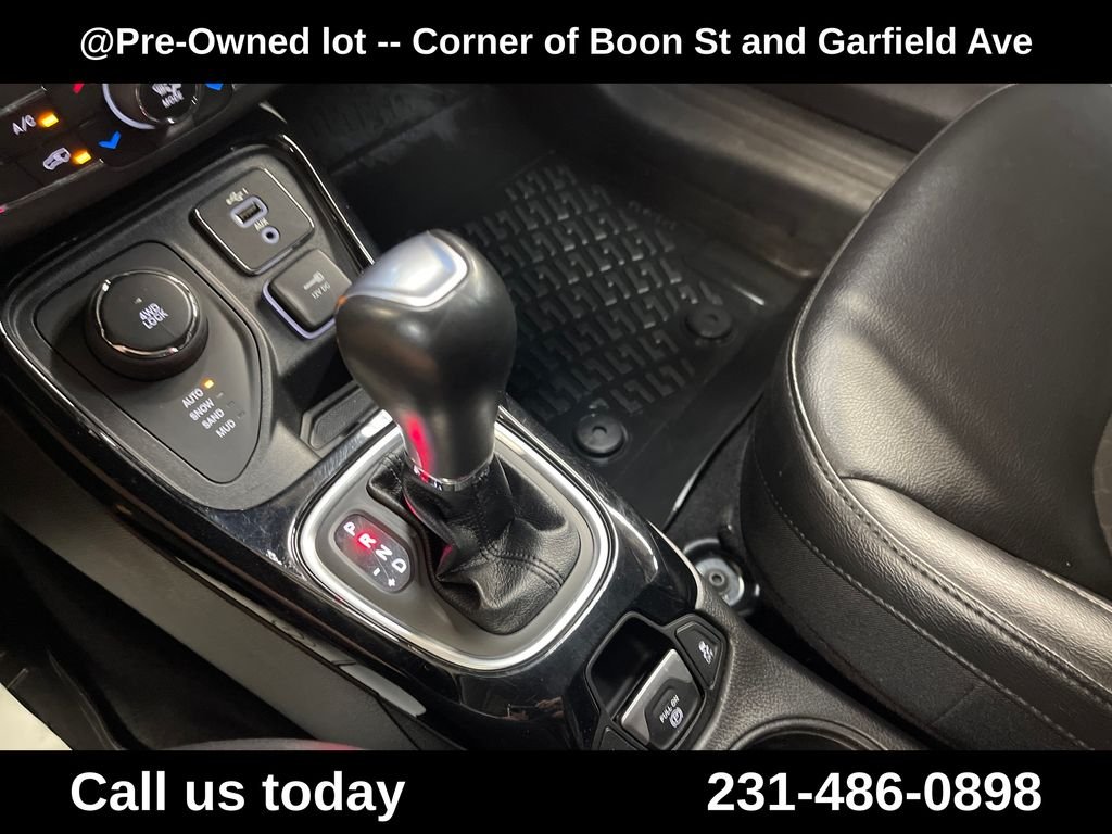 Used 2021 Gray Jeep Latitude image 26