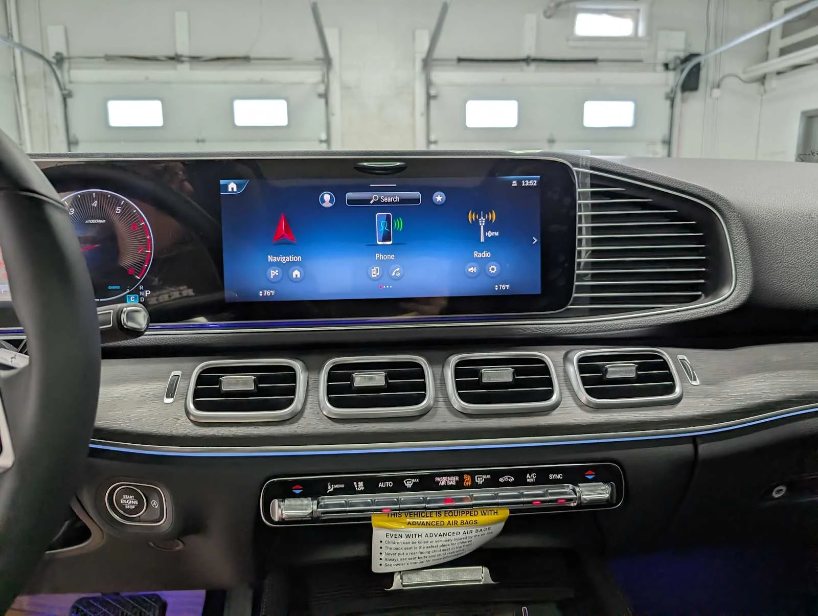 New 2026 MANUFAKTUR Moonlight White magno Mercedes-Benz GLE 450 image 30