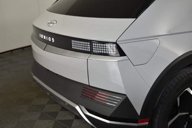 2023 Hyundai IONIQ 5 SEL - Photo 8