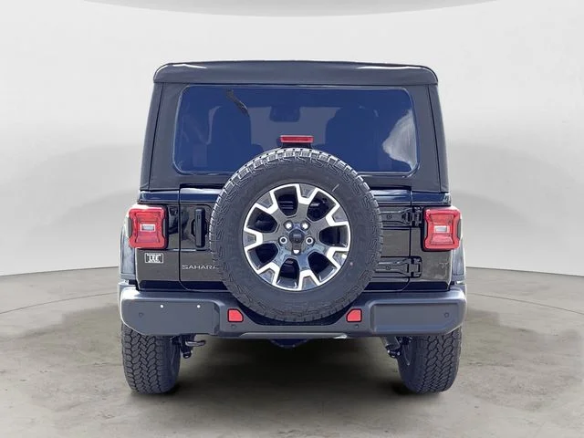 New 2026 Black Clearcoat Jeep 4-DOOR SAHARA image 5
